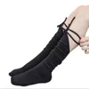 Femmes Chaussettes Femme Long Mince Noir Blanc Bas Sexy Bandage Haut Tube Coton Chaussette W026