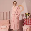 Damen Nachtwäsche Winter Warme Korallen Fleece Roben 2023 Lange Elegante Bademantel Rosa Damen Lose Homewear FG253