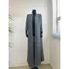 Femmes Trench manteaux Miyake plissé Long manteau 2023 automne Cardigan coupe-vent solide ample grand revers avec ceinture femmes Robe