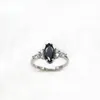 2023 Nuovo anello in argento sterling S925 alla moda Anello ovale in agata nera con diamanti Anello da donna dal design semplice europeo e americano