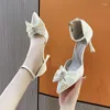 Scarpe eleganti Papillon in seta Décolleté con tacchi sottili Donna 2023 Elegante cinturino alla caviglia blu Feste Donna Punta a punta Tinta unita alta