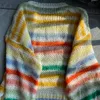 Maglioni da donna Arcobaleno Ricamo Forbici Maglione lavorato a maglia da donna a righe Design di nicchia vuoto Pullover casual allentato da donna Maglieria Top 230804