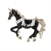 Spille Spille YAOLOGE Blu Smalto Nero Spille Cavallo Per Donna Uomo Tendenze Lega Steed Spilla Animale Spille Ufficio Gioielli Casual Regali HKD230807