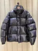Kış Tasarımcı Down Ceket Parka Erkek Kapşon Palto Moda Sıcak Konfor Rüzgar Dergisi Uzun Kollu Yüksek Boyun Fermuar Palto Tasarımcıları Erkekler Puffer Ceketler