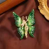 Pins Broothes Classic Women Lady Palace Emerald Middle Crystal Butleflies Pins Pins Akcesoria Vintage Barokowe Wiselanty Brzecz HKD230807
