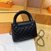 2024 Luxury Goat Beard Leather Bag Designer Handbag Classic Flap Womens Brand Multi Color Banket Crossbody Fallow Makeup Enkelt och elegant