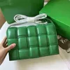 Kassetten Crossbody Bag Bottegvenets gewebt 7a Intrecciato Handtasche Leder Hände Diva Grün Große Tofu -Wolke kleine Squaremisu