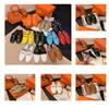 Hochwertige Designer-Sandalen, Freizeitschuhe, High Street, flacher Absatz, 4 Stile, schwarz, weiß, Hausschuhe, Retro-Strand-Slipper, runde Zehensandalen, Größe 35–40, geometrisch bedruckte Schuhe