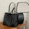 Damen-Handtasche, Unterarmtasche, Umhängetasche, große Kapazität, Einkaufstasche, einfarbige Tasche, magnetische Schnalle, einfacher Stil, Tasche, Nähgarn, tägliche Freizeittasche, stylisheendibags