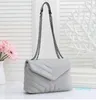 Bolso de bolso Bolso de hombro Material PU Material PU Camas de metal Capa de metal Messenger Mayorista 6 Color Hardware Tamaño 2