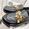 Designer Womens Dress Shoes Metal Chian Pearl Classic Loafers Flat Heels Ballet Shoe Slip-on Casual Shoe Retro Black Fashion Luxurys runda tår