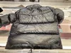 Kış Tasarımcı Down Ceket Parka Erkek Kapşon Palto Moda Sıcak Konfor Rüzgar Dergisi Uzun Kollu Yüksek Boyun Fermuar Palto Tasarımcıları Erkekler Puffer Ceketler
