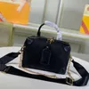 Petite Malle Souple Sac à main pour femme Designer Sac à bandoulière Mode Classique Nautique Chaîne Rivetée Tronc Mini Fourre-tout Luxe Sacs à bandoulière Poignée supérieure Sac à bandoulière