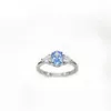 2023 Fashion New European och American S925 Silver Sapphire Ring Women's Love Zircon Set Diamond Ring Fashion First Jewelry