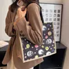 Totes Grande Capacité Sac de Banlieue pour Femmes 2023 Nouveau Dessin Animé Mignon Une Épaule Sac Fourre-Tout pour Étudiants Salle de Classe Poche Toile Sacstylishhandbagsstore