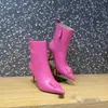 Stivaletti da donna di design di lusso Moda in vera pelle Colore rosa Punta a punta Tacchi alti Décolleté Abito da passerella Abito da sera Stivaletti Autunno Inverno Bota Scarpe femminili