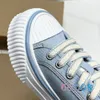 Scarpe eleganti Tela azzurra Ricamo a forma di cuore Piattaforma con punta in gomma Scarpe casual Stringate piatte Per tutte le stagioni 230807