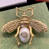 العلامة التجارية Bee Brooch Ladies Vintage Copper Pendant Pendant Gorgeous Honey Charm Brooch Fashion Party مع صندوق هدايا