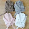 Vêtements de nuit pour femmes cinq étoiles El hiver épais pur coton peignoirs Robes unisexe maison robe de chambre absorbant amoureux peignoir Pijamas