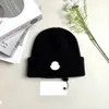 Tasarımcı Beanie Hat Peluş Stili Sonbahar ve Kış Sıcak Örgü Kapak Kapağı Beanie/Kafatası Kapağı Moda