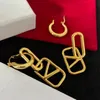 Metaal Glad oppervlak geometrie Alfabet hanger dames Charm oorbellen, ontwerper eenvoudige persoonlijkheid pure effen kleur geavanceerd gevoel, Kerstmis