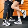 Scarpe da ginnastica casual traspiranti da donna da uomo Scarpe da ginnastica da corsa alla moda Scarpe sportive da coppia leggere per giovani Nero Marrone Bianco