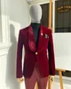 Burgundowe luksusowe męskie garnitury ślubne szal Lapel Tuxedos dla mężczyzn 2 szt. Business Evening Party Prom Made Made Kurtka z spodniami