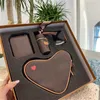 Bolso bandolera de moda impreso diseñador simple Bolso de hombro de mujer ocio viajero marca de lujo bolso de hombro en forma de corazón Embalaje de caja de regalo