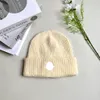 Tasarımcı Beanie Hat Peluş Stili Sonbahar ve Kış Sıcak Örgü Kapak Kapağı Beanie/Kafatası Kapağı Moda