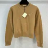 2023 FW Kvinntröjor Knits Designer Tops med brev broderad banan Brand Designer Crop Top Cashmere Shirt High End Elasticity Pullover Outwear Knitwear