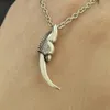 ペンダントネックレスレトロアクセサリータイシルバードラゴンクローネックレス