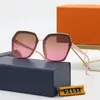 Óculos de sol da moda Óculos de sol Designer de marca Armação de metal preta Lentes de vidro escuro para homens e mulheres Melhores estojos marrons