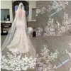 2018 Accessoires De Mariée Robes De Mariée Voiles Blanc Ivoire Belle Cathédrale Longueur Dentelle Bord Long Voile De Mariée Nouveau Pas Cher De Mariée Ac2221