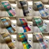 Sciarpe Sciarpa Autunno e Inverno Sciarpa scozzese addensata multicolore Stessa lunghezza Scialle caldo per sciarpe per uomo e donna 230807
