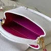 Concepteur de qualité supérieure à deux tailles sac à main en coque inférieure ondulée à chaleur à chaleur de qualité en cuir réel de qualité petite sac croix avec sangle amovible et réglable avec boîte