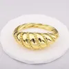 Bangle Dubai India Luxury Geometric Design Dot Gold Color Bracciale Ring Set con Fashion Wedding Party Gifts per l'abbinamento quotidiano