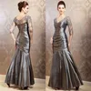 Taglie forti Abiti per la madre della sposa Illusion Mezza manica Appliqued Pieghe Mermaid Mothers Dress For Weddings Elegant Formal Prom286M