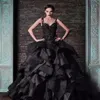 Rami Kadi Siyah Balo Elbise Gelinlik Spagetti Kayışları Vintage Dantel Organza fırfırlar kabarık gotik gelin resmi elbise Düğün G275R