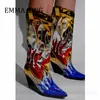 Сапоги Women Metallic кожаные западные ковбойские сапоги коренастые каблуки Flame Botas Ladies Splow на середине сапог на теленке Knight Women Shoes 230807