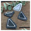 Broches Broches Noir Blanc Triangle Badge Femmes Pins Mode Vêtements Chapeau Accessoires Designer Lettre Imprimé Pour Cadeau De Fête Drop Deliv Dhxij