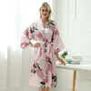 Roupa de dormir feminina estampada roupão de banho de cetim solto quimono longo sexy camisola feminina roupa de dormir para dama de honra robes para mulheres