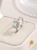 2023 Fashion New Hot Sale Mosan Diamond Anello da donna in argento sterling S925 Anello Anello Luce Lusso Temperamento Classico Versatile