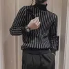 Hommes Pulls Mode Imprimé Tricoté Épissé Coréen Col Roulé Rayé Pull Hommes Vêtements 2022 Automne Nouveau Lâche Casual Pulls Chaud Tops J230808