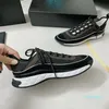 Designer skor läder läder casual sneakers mode för kvinna män sko lapptäcke svart vit skor platt häl klänning dans flippor