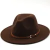 Chapéus de aba larga balde 5660 cm brancopretochapéu fedora feminino masculino imitação de lã feltro com decoração de corrente de metal chapéu panamá jazz chapeau 230808