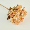 装飾的な花美しい花のアレンジメント偽の菊の新鮮なキープ