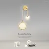 Lámpara de pared nórdica minimalista LED dormitorio luz de noche interior sala de estar pasillo decoración iluminación creativa decoración del hogar apliques