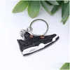 Sko delar tillbehör 38 färger sneakers skor nyckelringar för män kvinnor 4 generation basket gym nyckel kedje väska charm biltangent present