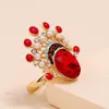 Cluster Rings Luxury Oval Red Color Zircon Beijing Opera smycken Ring Individuell kreativ dekoration överdriver index