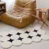 Tapis Style nordique Simple noir et blanc tapis de sol chambre tapis médiéval couverture de chevet tufté flocage salle de bain absorbant